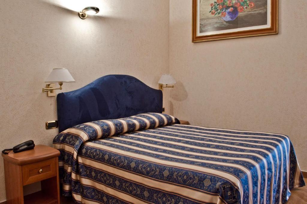 Hotel Brignole Genoa Room photo
